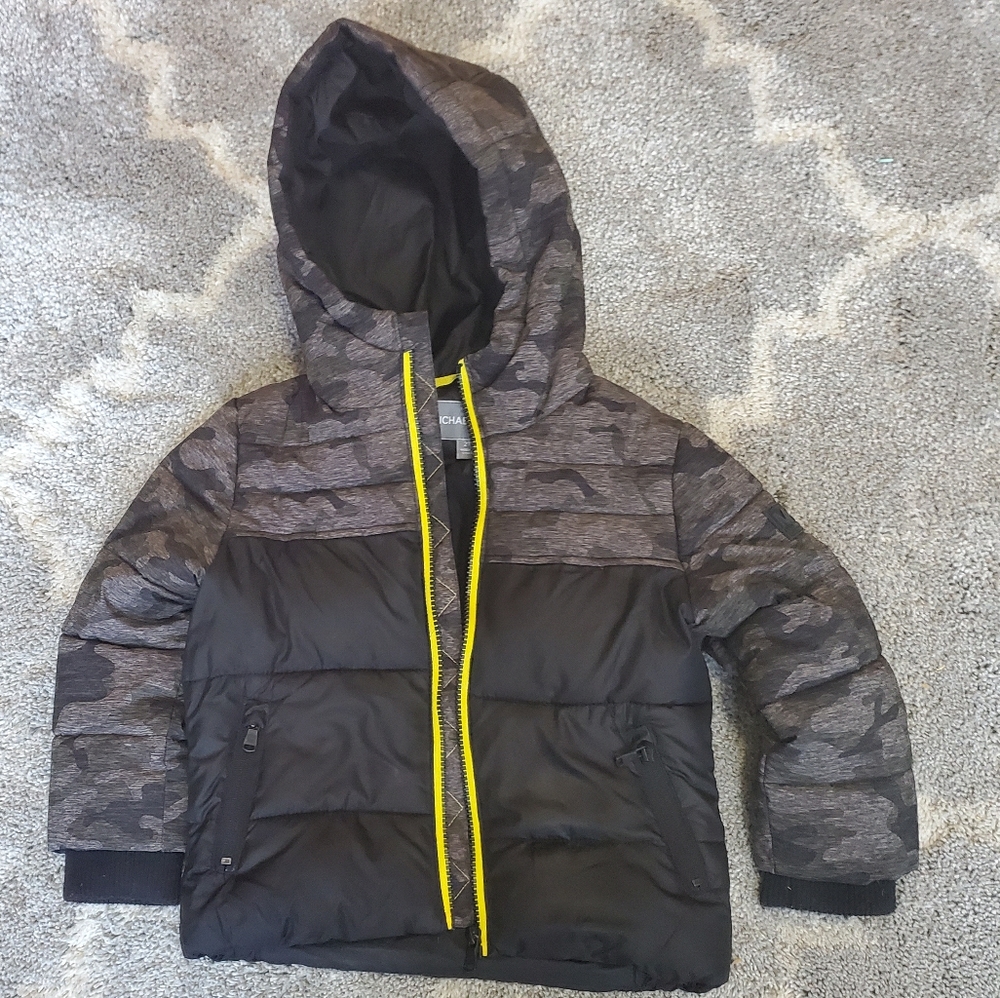 MK MICHAEL KORS Toddler Camo Puffy Winter jacket